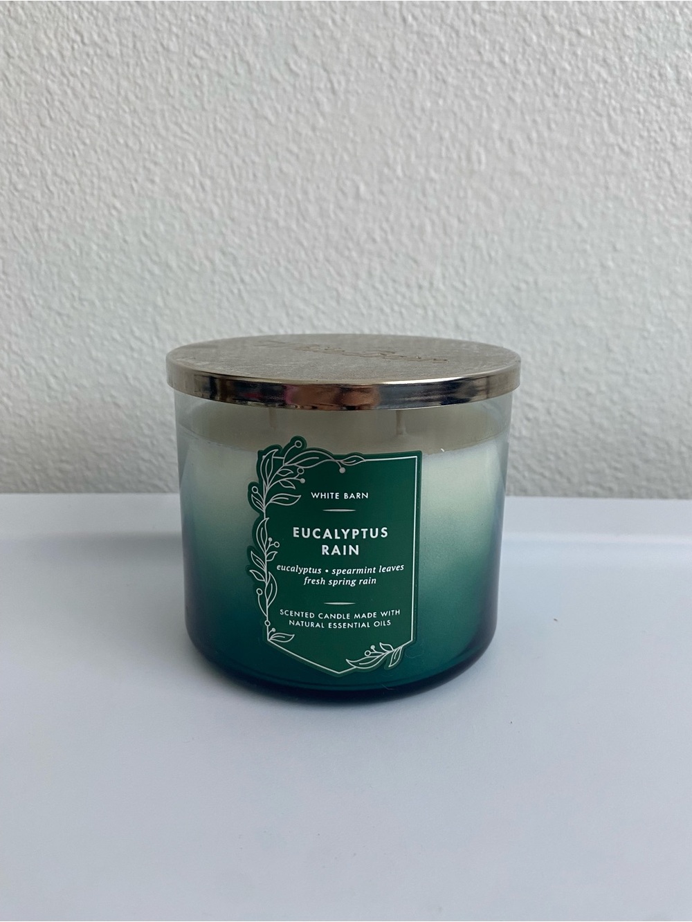 white barn eucalyptus rain candle